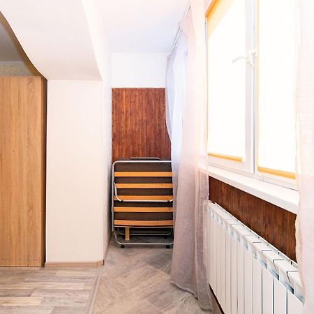 Kvartirkoff Na Obolonskom 40 Киев Экстерьер фото