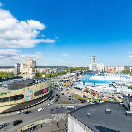 Kvartirkoff Na Obolonskom 40 Киев Экстерьер фото